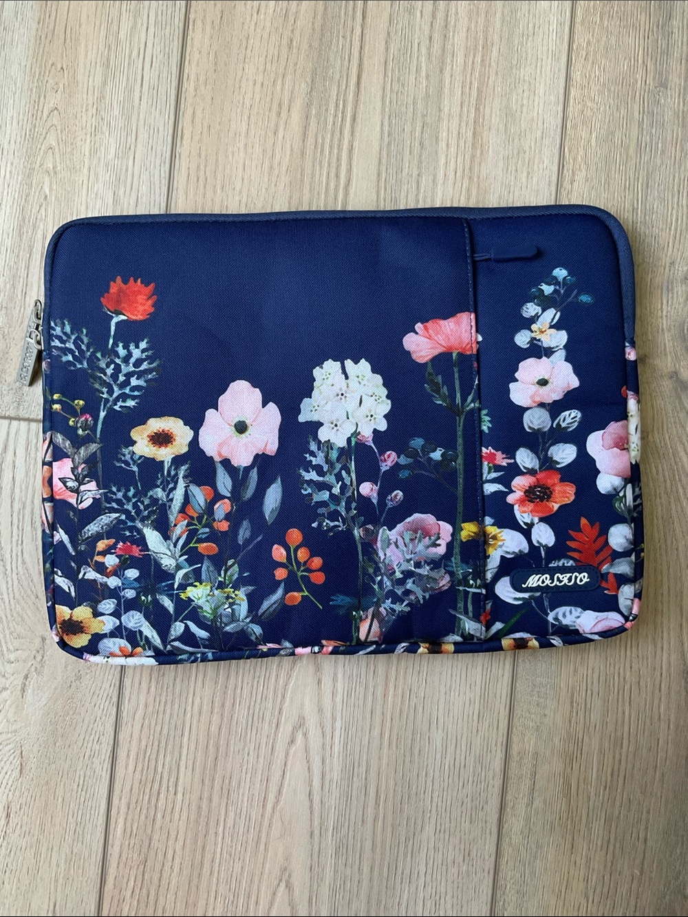 Mosiso Blue Garden Flowers Vertical Laptop Sleeve 13”x10” Collegiate Cottagecore